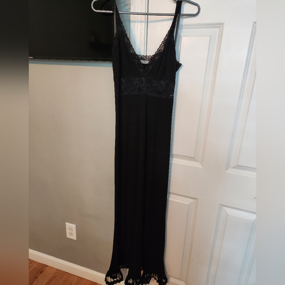 Bisou Bisou floor length dress. Size Medium. - Picture 1 of 4